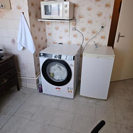 Pansiyon Chez Particulier Centre-ville Gare A 20 Min Pied Montluçon